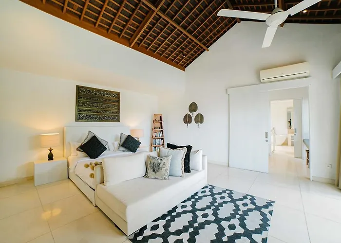 Cassamia Bali - Spacious Luxury 5 Bedroom Villa * Jimbaran (Bali)
