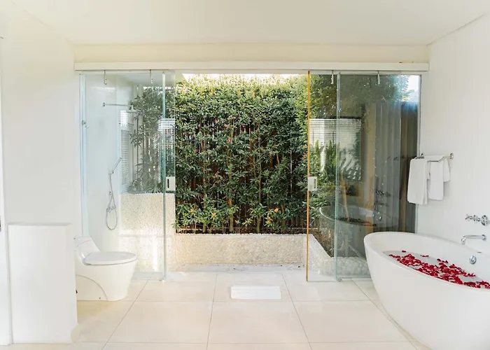 Cassamia Bali - Spacious Luxury 5 Bedroom Villa Villa *
