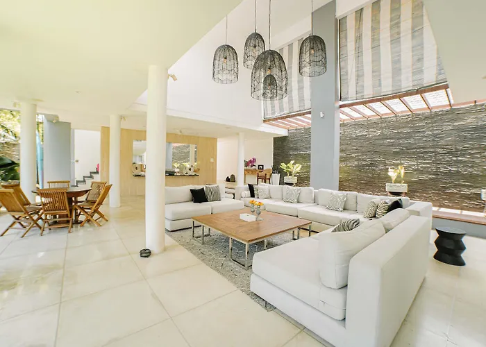 Cassamia Bali - Spacious Luxury 5 Bedroom Villa Jimbaran (Bali)
