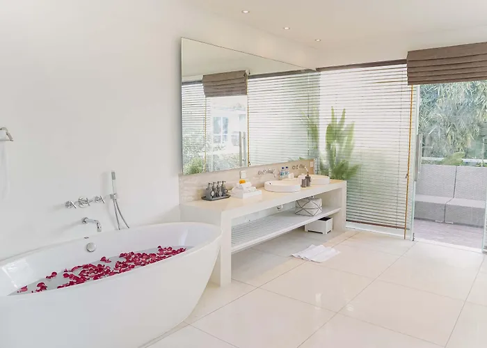 Villa Cassamia Bali - Spacious Luxury 5 Bedroom Villa